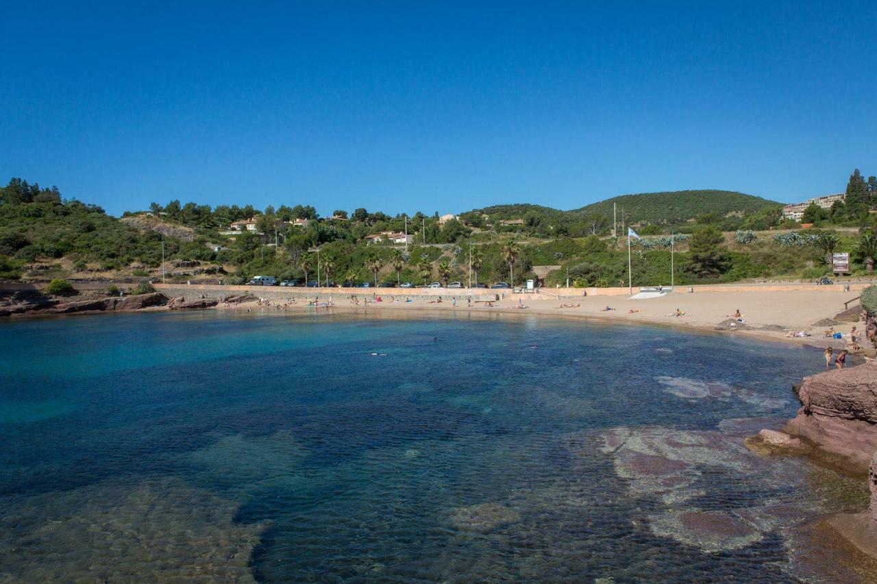 Cap Esterel Appartement Climatise Dans Le Centre Du Village Vacances Drammont エクステリア 写真